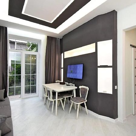 The Best Apartments In The Center Jerevan Buitenkant foto