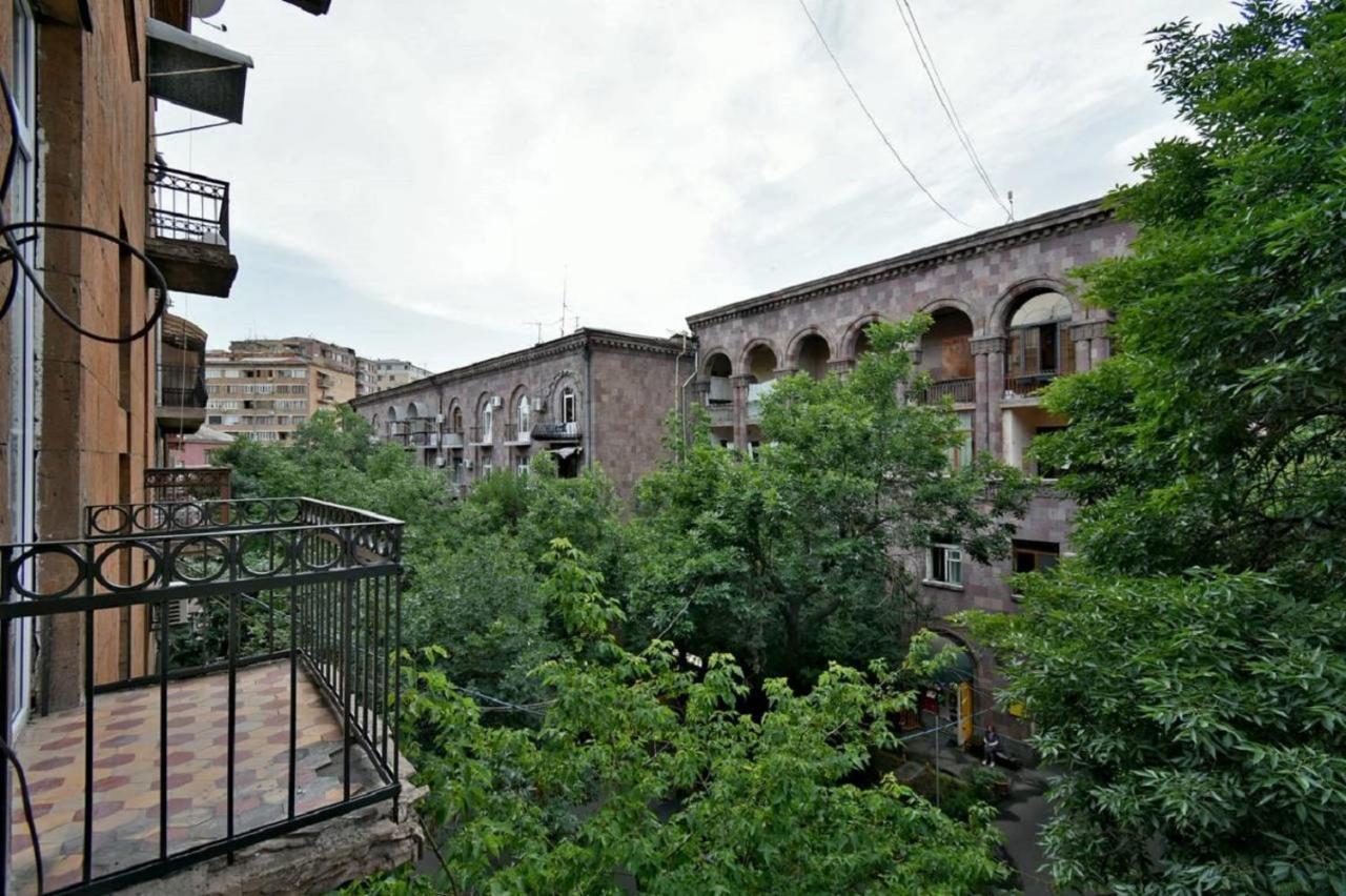 The Best Apartments In The Center Jerevan Buitenkant foto
